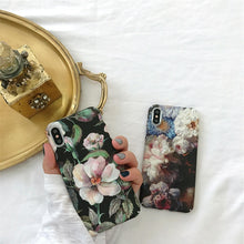 Load image into Gallery viewer, Retro Art Flowers Case