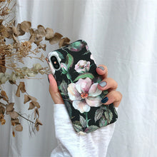Load image into Gallery viewer, Retro Art Flowers Case